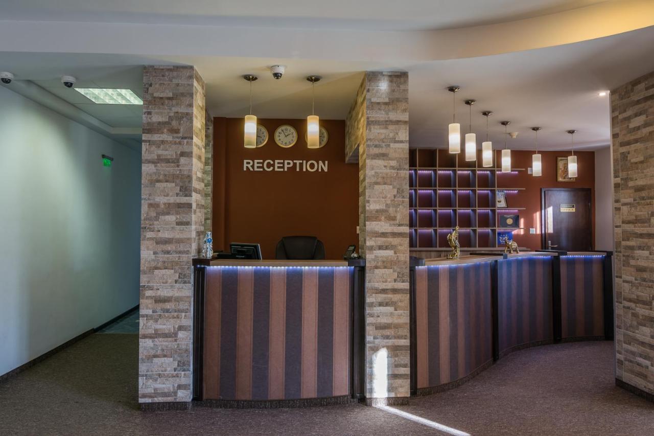 Hotel Royal ボロヴェッツ エクステリア 写真