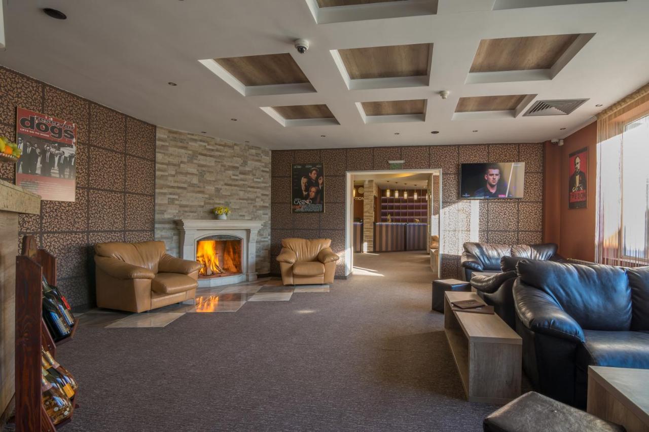 Hotel Royal ボロヴェッツ エクステリア 写真
