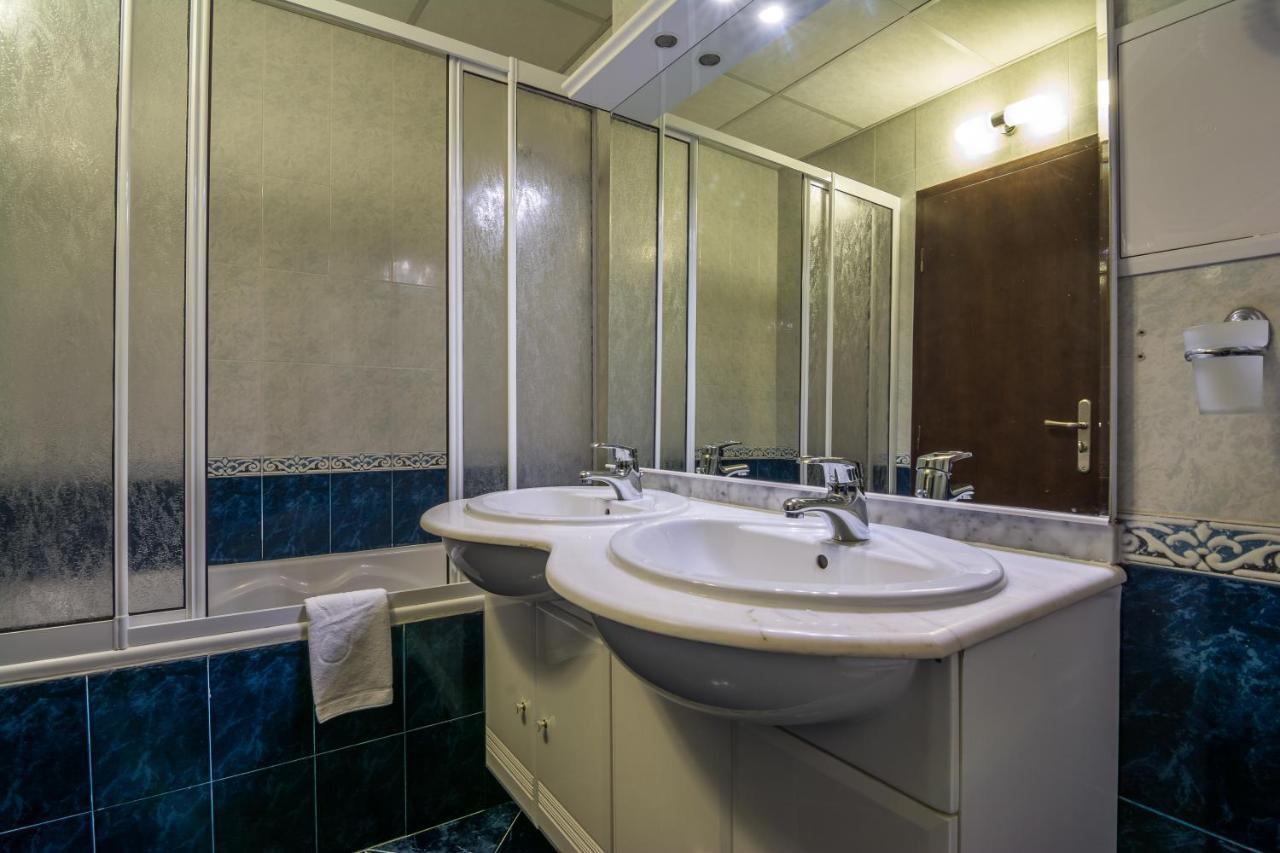 Hotel Royal ボロヴェッツ エクステリア 写真